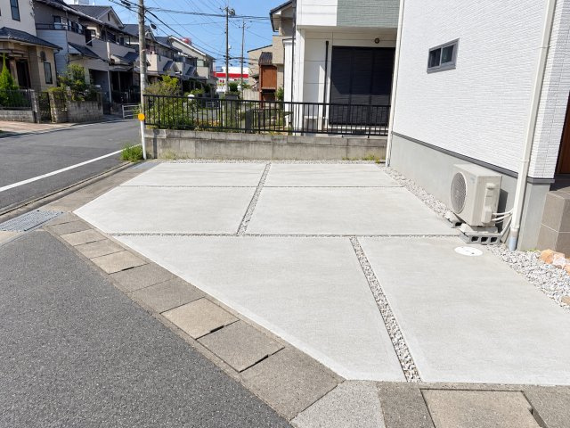 大和高田市東中2丁目　中古戸建の駐車場