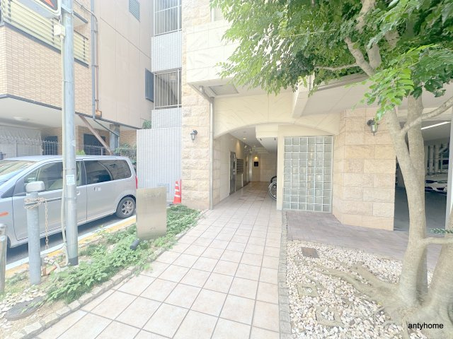 レユニール優　仲介手数料無料のエントランス