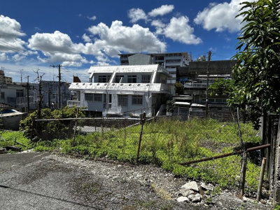 【前面道路含む現地写真】 | 那覇市繁多川1丁目　土地