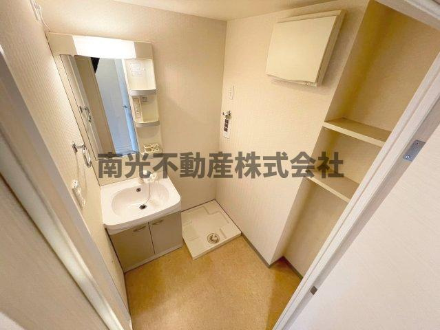 ライトステージ(近畿大学　一人暮らし)の独立洗面台