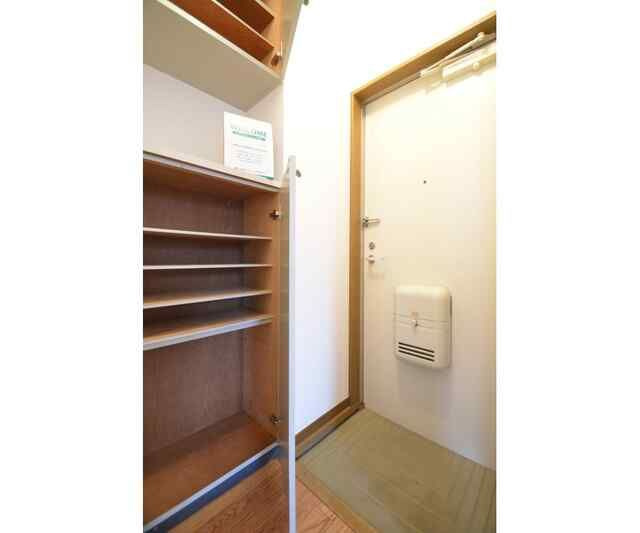 エステートピア等々力の玄関