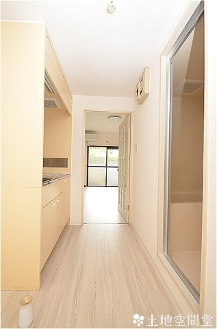 北九州市八幡西区岡田町の賃貸マンションの玄関