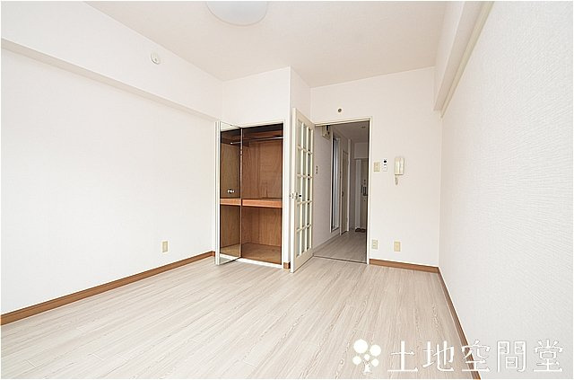 北九州市八幡西区岡田町の賃貸マンションの洋室