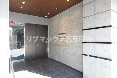 【エントランス】ビアンコネロ雪谷大塚