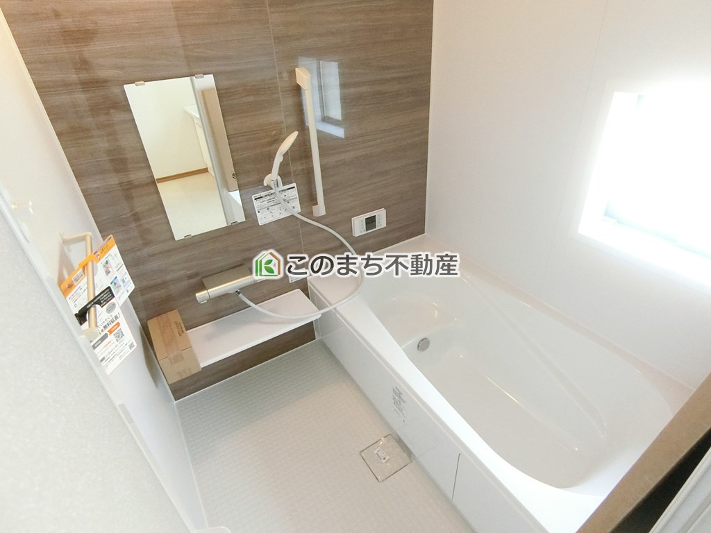 ハートフルタウン宇都宮市兵庫塚3丁目1466番の浴室|同社施工物件の写真です。※建具やフローリング、その他仕様が異なる場合がございます。