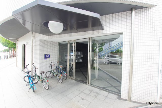 ラナップスクエア新福島　仲介手数料無料のエントランス