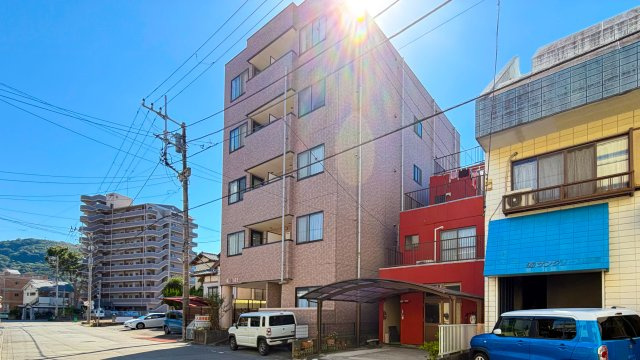 アリュール