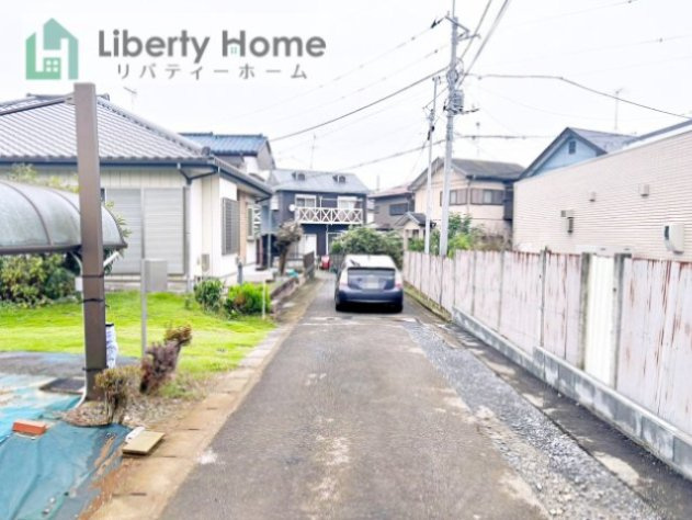 土浦市摩利山新田第4　新築戸建の前面道路含む現地写真