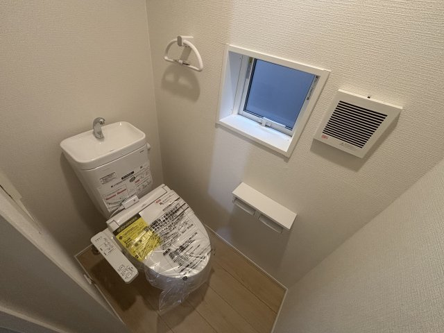 CRADLE GARDEN小牧市藤島第1｜名古屋市の戸建ならホームアップのトイレ|【売主施工例】2か所にトイレを完備。混み合う朝や来客時も安心の設計！