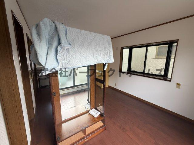 中神田町戸建　賃貸の居間・リビング|ゆったりとしたリビングです