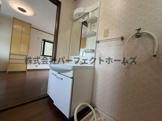 中神田町戸建　賃貸の独立洗面台|独立洗面台、朝の身支度には欠かせません
