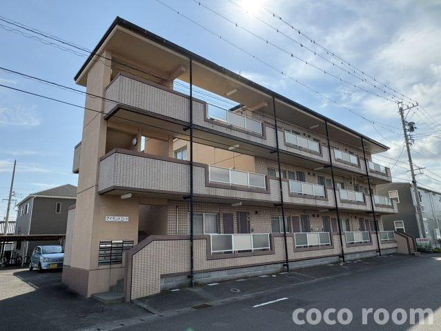 アイランドコートの外観