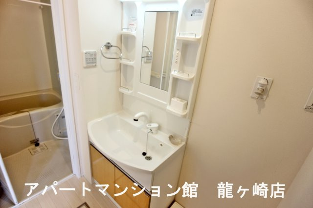 グランセドナの独立洗面台