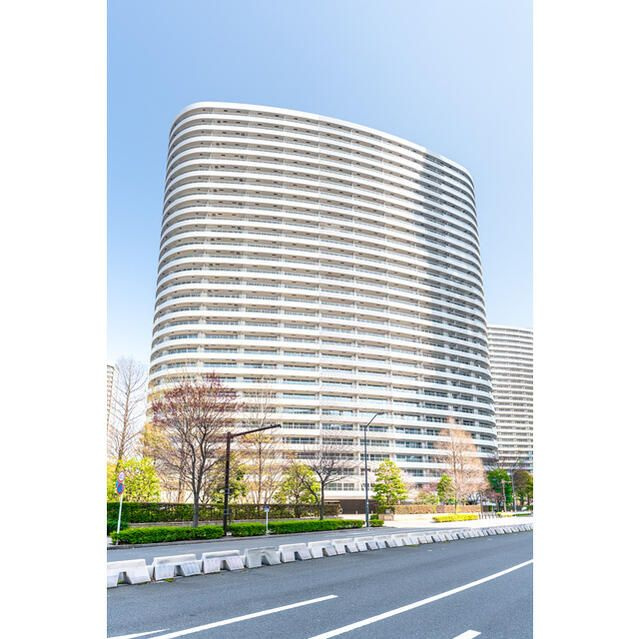 Ｍ．Ｍ．ＴＯＷＥＲＳ　ＦＯＲＥＳＩＳ‐Ｌ