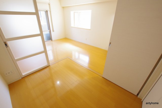 パークレジデンス江坂　仲介手数料無料の寝室