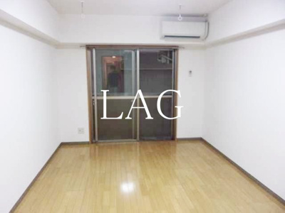 【居間・リビング】 | 本町アンディ | 洋室のお部屋です。