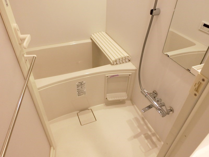 新品家具付きマンション東田町2(KaGood神奈川)の浴室