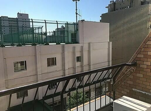 ライオンズマンション大森本町第二のバルコニー