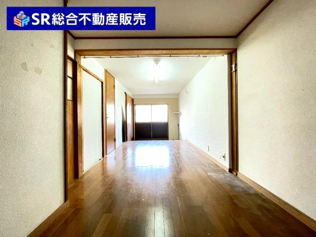 末広町中古戸建の洋室|事務所利用も可能な広さがございます！