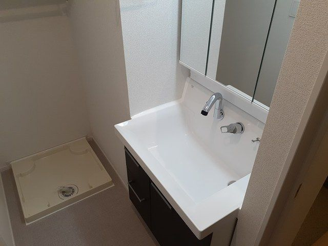 コンテ　Ｍの洗面所