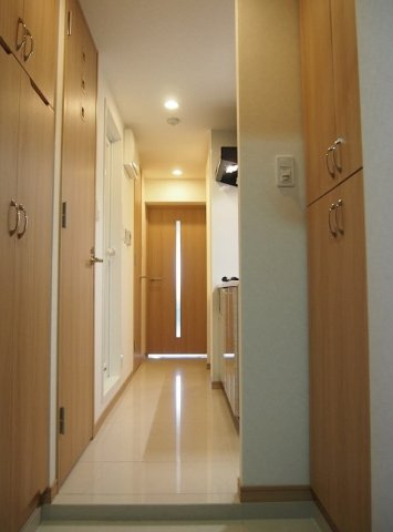 ルーブル西蒲田参番館の玄関