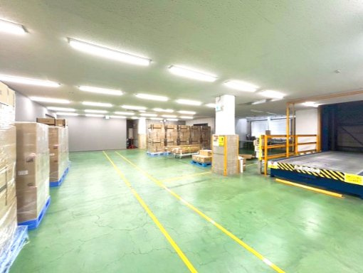 南新田１丁目倉庫の内装