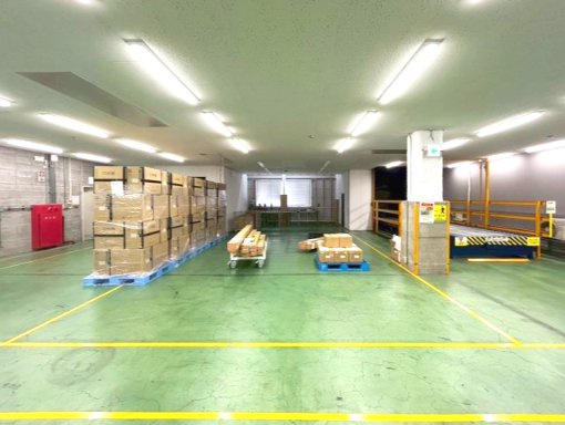 南新田１丁目倉庫の内装