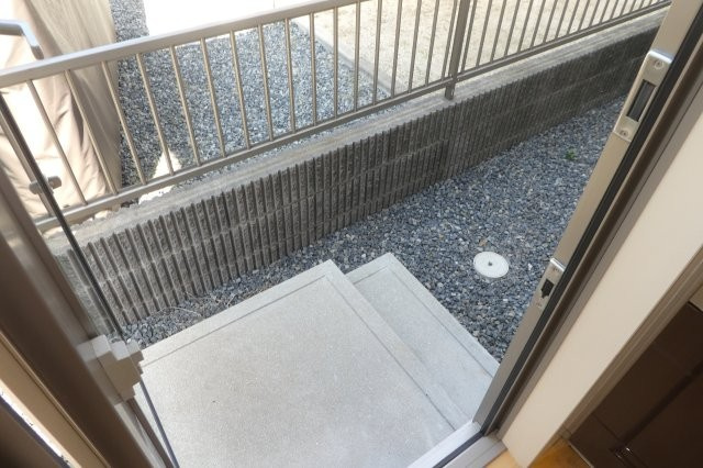 倉敷市茶屋町の一戸建てのその他|裏口