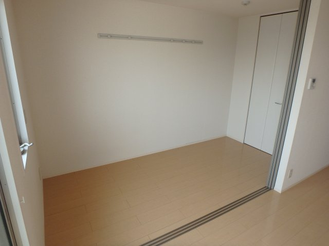 【寝室】 | アーバンハイツ段上 | 開放的な寝室です