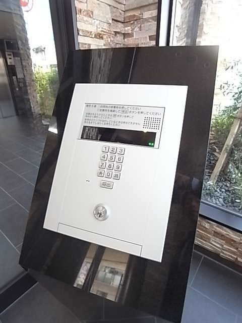 尼崎市杭瀬本町１丁目の賃貸マンションのセキュリティ