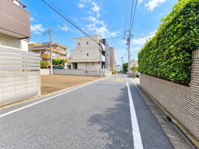 【前面道路含む現地写真】 | 練馬区氷川台4丁目　宅地分譲【駅歩5分・東南角地・39坪超】12990万円 | ※一部CG加工しております