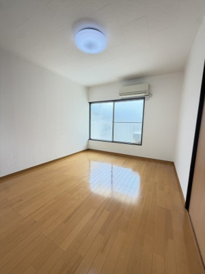 【居間・リビング】 | 赤坂通7丁目戸建て