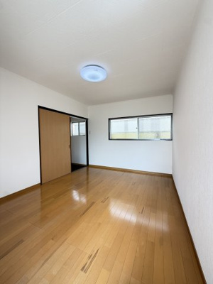 【居間・リビング】 | 赤坂通7丁目戸建て