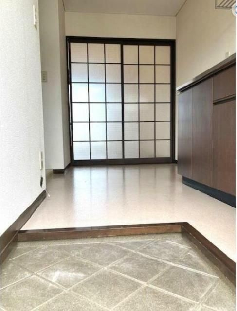 アルテール相模大野の玄関