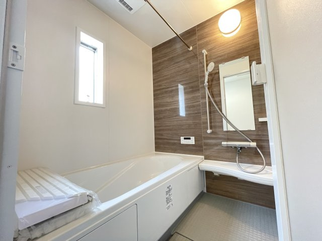 CRADLE GARDEN小牧市藤島第1｜名古屋市の戸建ならホームアップの浴室|【売主施工例】浴室乾燥機付きで雨の日のお洗濯もラクラク♪