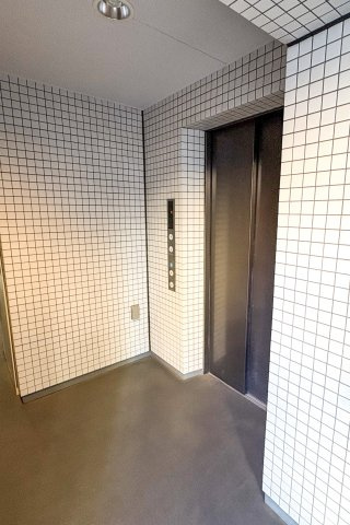 ラヴォーグ南青山のその他共用部分|ラヴォーグ南青山：エレベーターがありお部屋までの移動も楽々！