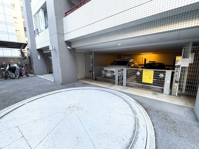 ラヴォーグ南青山の駐車場|ラヴォーグ南青山：敷地内に駐車場ございます！（空き要確認）