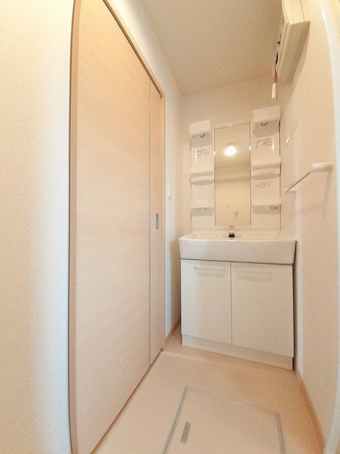 リクレイムＡの洗面所