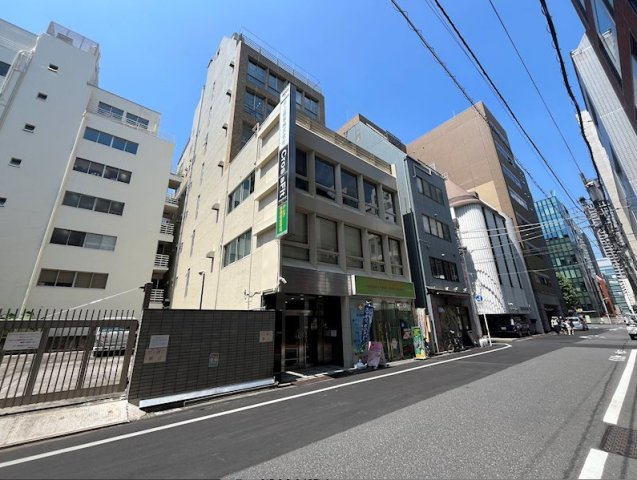 第1井上ビルの外観