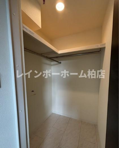 特典：仲介手数料が50％OFFです‼の収納|ウォークインクローゼットです