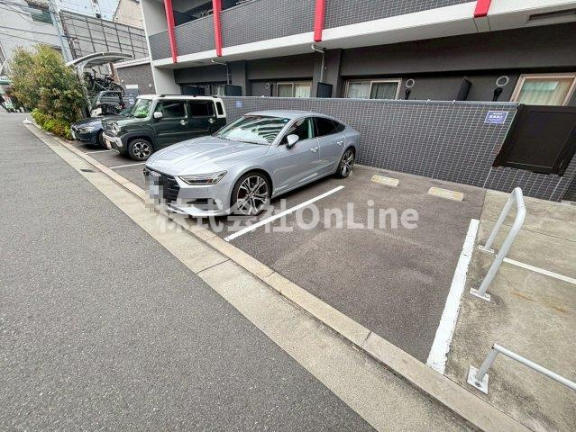 大阪市生野区新今里３丁目の賃貸マンションの駐車場