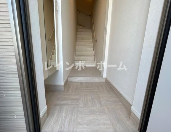 プルトワの玄関