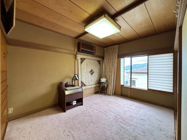 伊東駅徒歩6分　利便性の良い温泉付き2LDKの和室|海を望む6帖和室