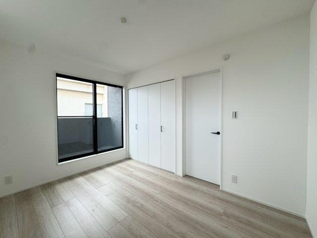 －フタバホームー戸畑区中原西3丁目　【戸畑区　新築戸建て】の洋室|2階6帖洋室はクローゼット完備♪　【戸畑区　新築戸建て】
