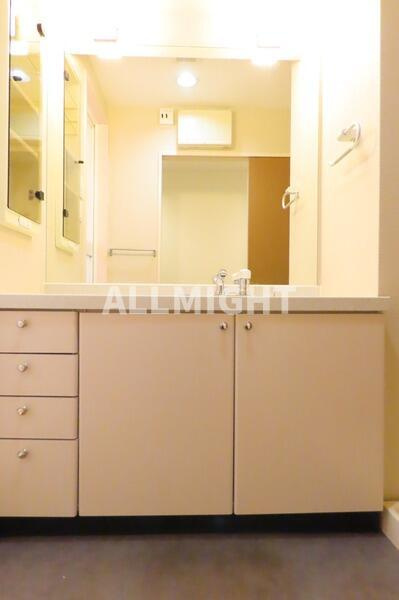川崎市多摩区枡形４丁目の賃貸マンションの洗面所|別部屋参考
★お部屋探しはオールマイト不動産までご相談下さい♪【044-543-9135】