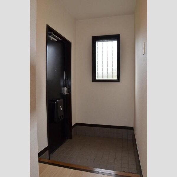 イーストパレスの玄関