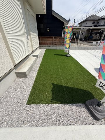 新築　高崎市石原町　家具・エアコン付きの庭|お庭も活用できます