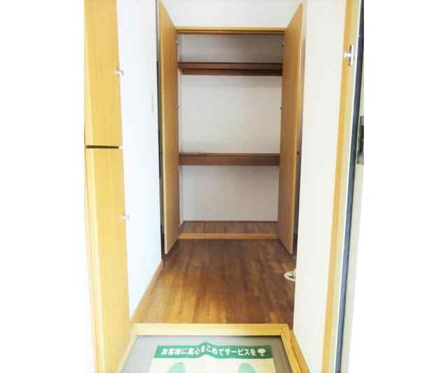 エステート　ベルウッドの玄関