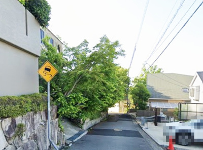【前面道路含む現地写真】 | 芦屋市東山町　土地 | 阪急芦屋川駅徒歩11分、JR芦屋駅徒歩12分。お買い物施設が多数有り、大変便利な住環境
