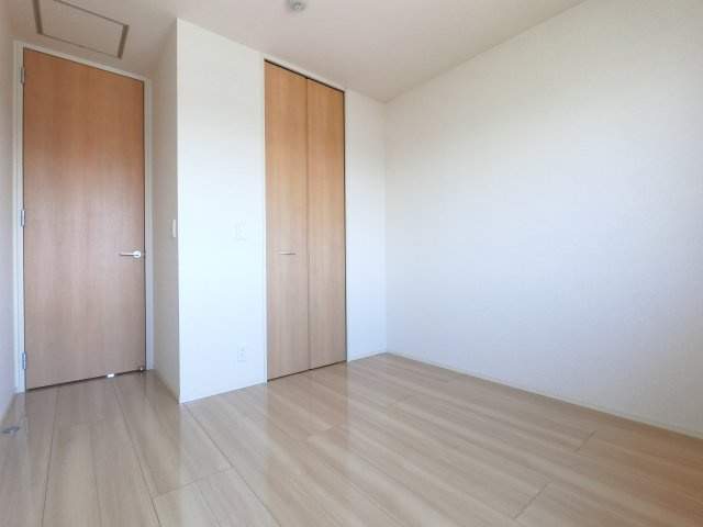 【寝室】
